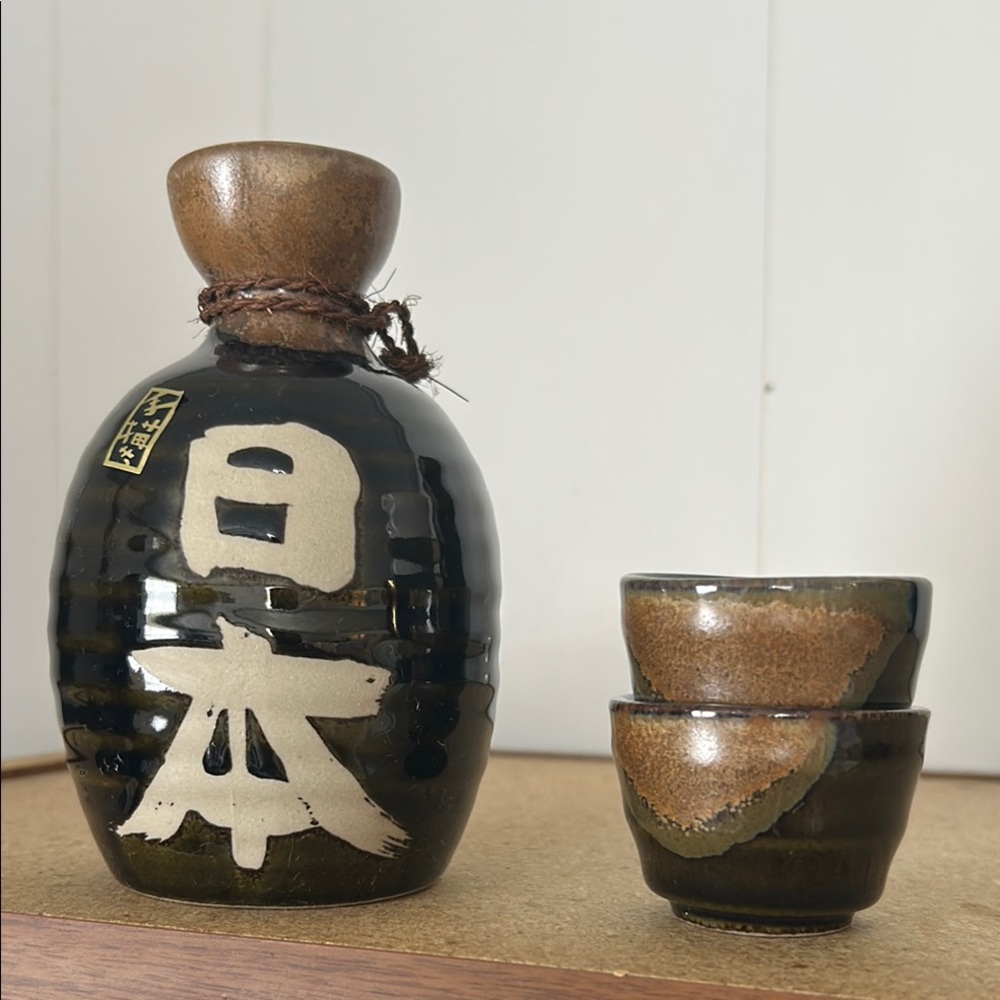 Black and Brown Ceramic Art Piece Sake 3pc set